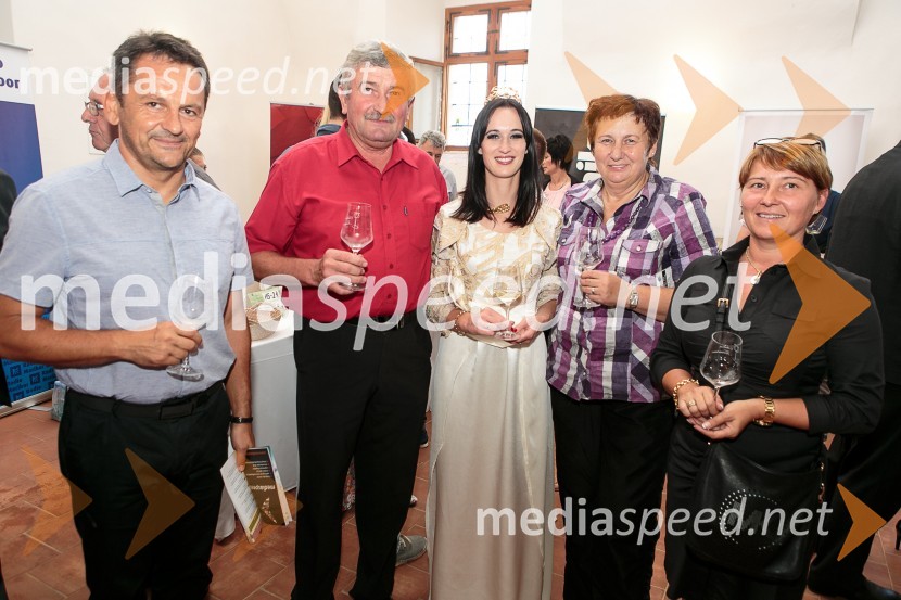 dr. Alexander Majcan, okrajni glavar, Bad Radkersburg;  ... ;  Sandra Vučko, Vinska kraljica Slovenije 2015;  ... ;  ... Salon Traminec 2015