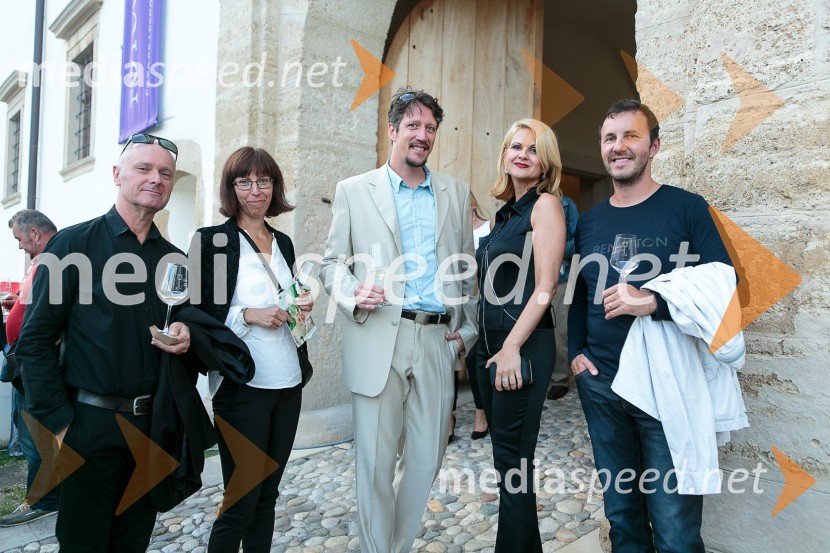  Iztok Rodež, Frontal;  Nana Rituper Rodež, novinarka;  Jernej Potočnik, tehnični direktor, Dnevnik; mag. Norma Bale, pisateljica, direktorica Kultprotur;  Jernej Dirnbek - Dimek, skupina MI2Salon Traminec 2015