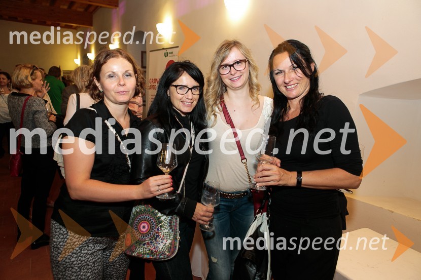  Janja Korošec, Zavarovalnica Maribor;  Andreja Raner, Zavarovalnica Maribor;  Ana Marinič, Zavarovalnica Maribor;  Mojca Primorac, profesorica, STRGŠ MariborSalon Traminec 2015