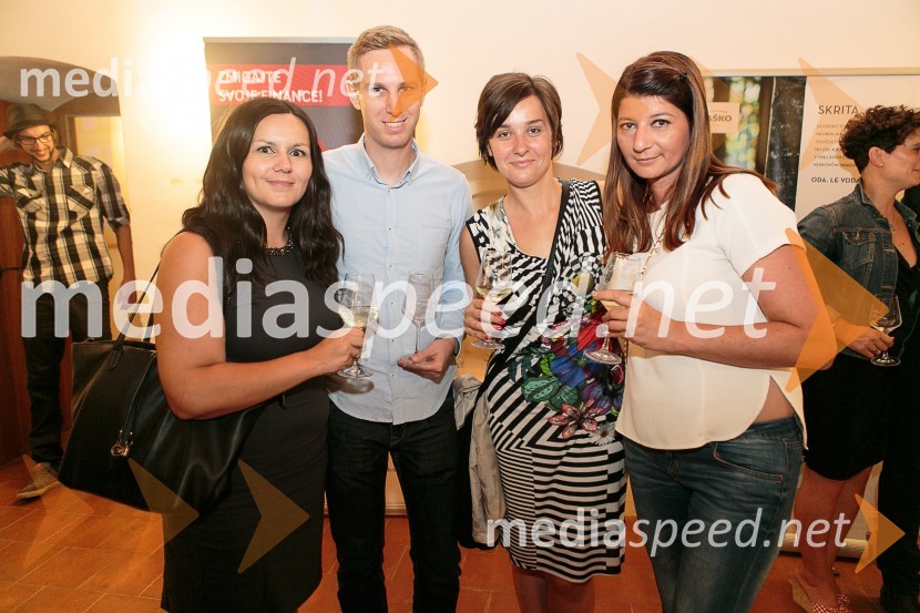  Barbara  Poljanec, vodja prodaje in trženja, Vizualne komunikacije comTEC d.o.o.;  ... ;  ... ;  ... Salon Traminec 2015