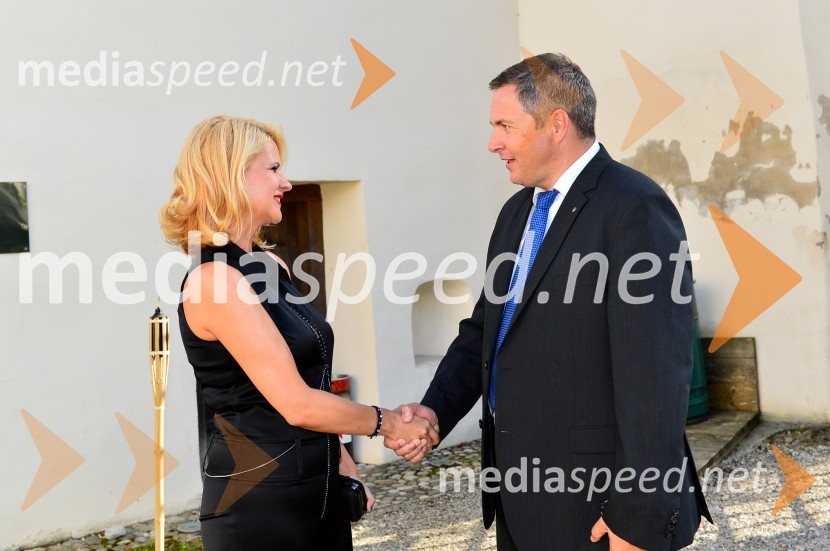 mag. Norma Bale, pisateljica, direktorica Kultprotur; mag. Dejan Židan, minister za kmetijstvo, gozdarstvo in prehrano, predsednik stranke SDSalon Traminec 2015