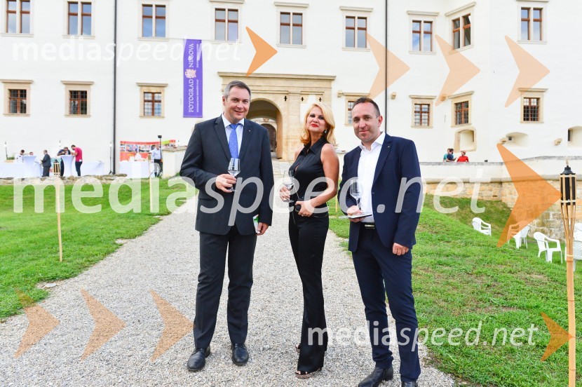 mag. Dejan Židan, minister za kmetijstvo, gozdarstvo in prehrano, predsednik stranke SD; mag. Norma Bale, pisateljica, direktorica Kultprotur;  Borut  Cvetko, kreativni direktor MediaspeedSalon Traminec 2015