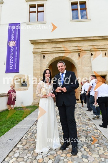  Sandra Vučko, Vinska kraljica Slovenije 2015; mag. Dejan Židan, minister za kmetijstvo, gozdarstvo in prehrano, predsednik stranke SDSalon Traminec 2015