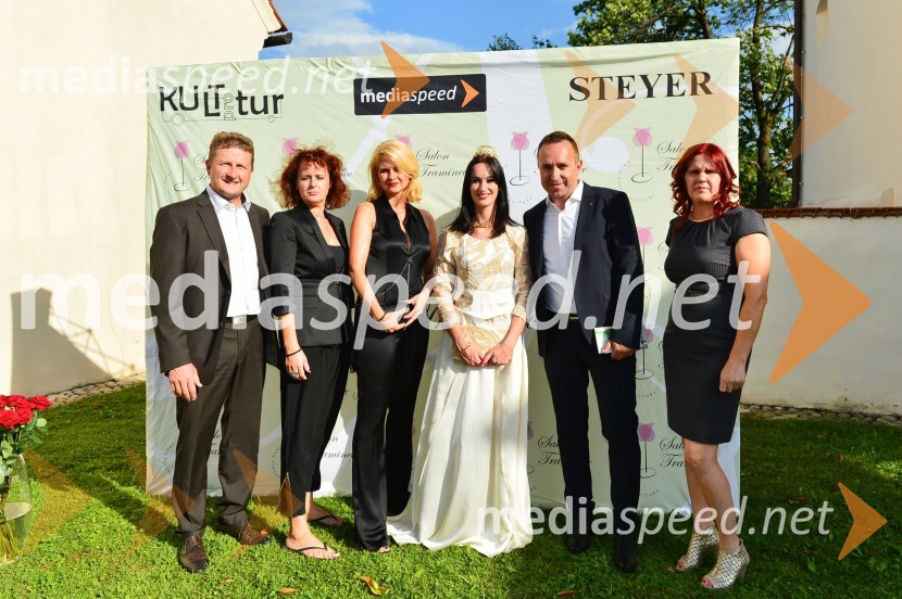  Danilo Steyer, Hiša dišečega traminca Steyer;  Tatjana Kotnik ,  Kultprotur; mag. Norma Bale, pisateljica, direktorica Kultprotur;  Sandra Vučko, Vinska kraljica Slovenije 2015;  Borut  Cvetko, kreativni direktor Mediaspeed;  Magda Steyer, Hiša dišečega traminca SteyerSalon Traminec 2015