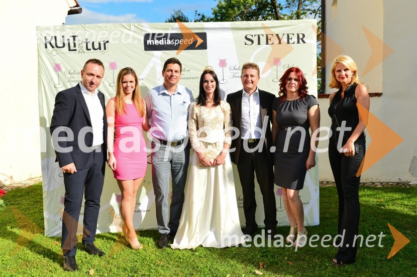  Borut  Cvetko, kreativni direktor Mediaspeed;  ... ;  ... ;  Sandra Vučko, Vinska kraljica Slovenije 2015;  Danilo Steyer, Hiša dišečega traminca Steyer;  Magda Steyer, Hiša dišečega traminca Steyer; mag. Norma Bale, pisateljica, direktorica KultproturSalon Traminec 2015