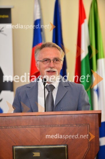  Silvester Gabršček, sekretar, Direktorat za kulturno dediščino, Ministrstvo za kulturoMednarodna konferenca Kultura in turizem