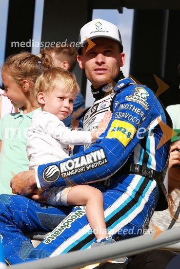  Felix Žagar;  Matej Žagar, speedwayist (Slovenija)Žagar pred dirko na domačem terenu