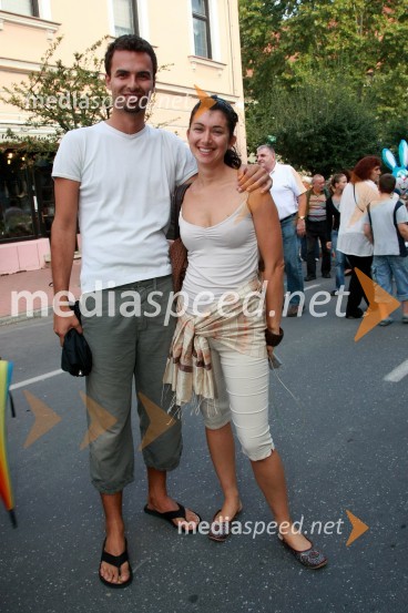 Jerca Legan, direktorica podjetja Status s spremljevalcem SašomBogračfest 2007