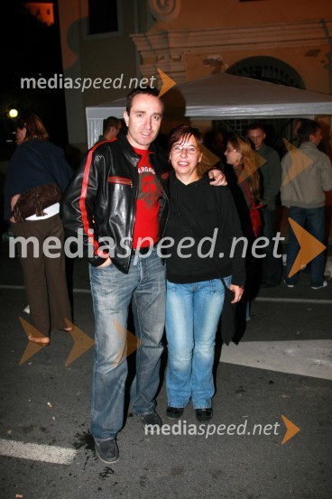 Borut Cvetko, fotograf in Vesna Lebar, sodelavka časopisa Nepujsag (časopis madžarske narodnostne skupnosti v Sloveniji)Bogračfest 2007