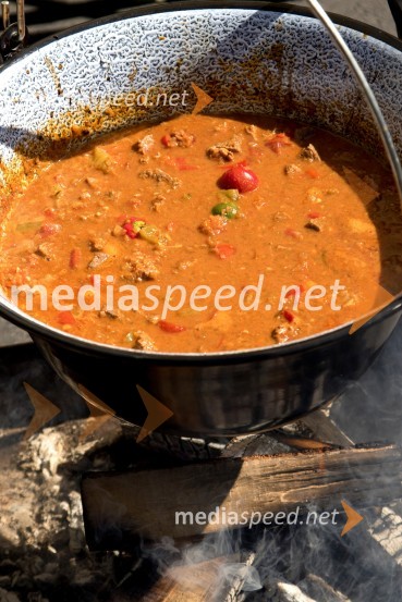 Bogračfest 2015Bogračfest 2015 postregel z rekordnim številom obiskovalcev in tekmovalnih ekip