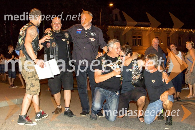 Ekipa Moto klub Lindau LendavaBogračfest 2015 postregel z rekordnim številom obiskovalcev in tekmovalnih ekip