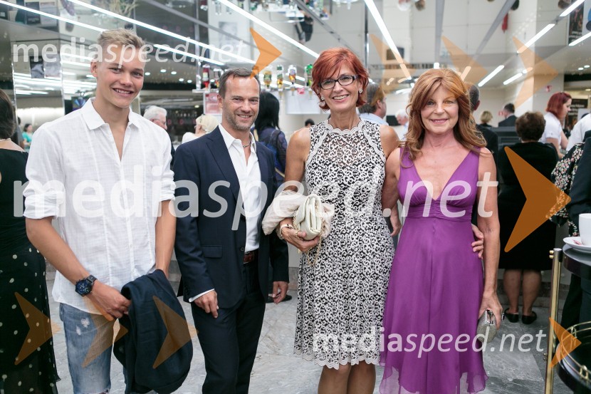  Anže Podlogar, uspšen jadralec v razredu 29-er;  Aljaž Podlogar, digiGral;  Darinka Pavlič Kamien, strokovnjakinja za komuniciranje;  Darja Kuhar Kotnik, soustanoviteljica in podpredsednica Društva za zdravje narodaTurandot, opera