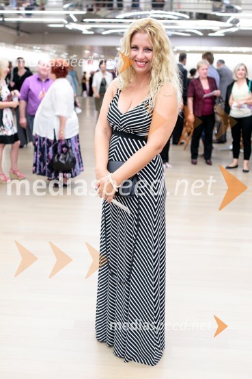  Darja Štravs Tisu, radijska voditeljica, glasbenica in fotografinjaTurandot, opera