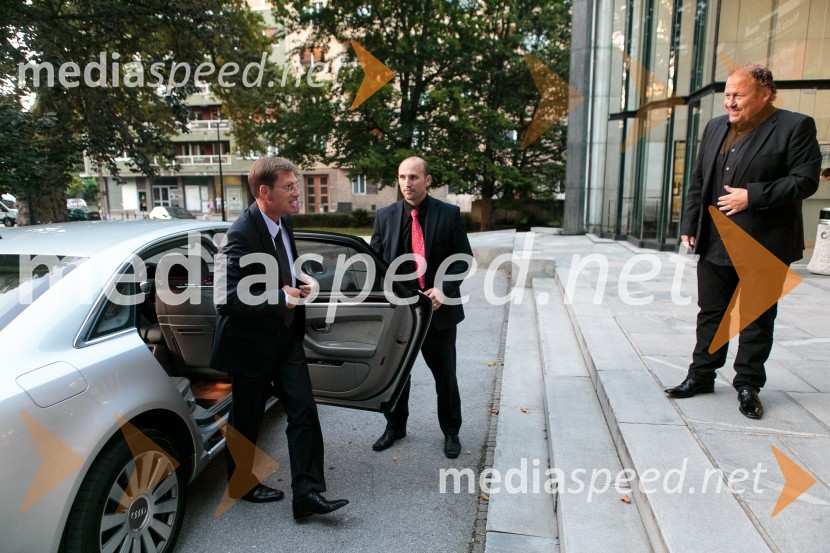prof. dr. Miro Cerar, predsednik vlade Republike Slovenije;  Darko  Brlek, direktor, Festival LjubljanaTurandot, opera