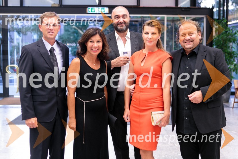 prof. dr. Miro Cerar, predsednik vlade Republike Slovenije;  Vesna Arnšek;  ... ;  Janja Lamberger;  Darko  Brlek, direktor, Festival LjubljanaTurandot, opera