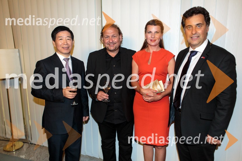  Ye Hao, veleposlanik Ljudske republike Kitajske v Sloveniji ;  Darko  Brlek, direktor, Festival Ljubljana;  Janja Lamberger;  Mitja Bervar, predsednik Državnega sveta Republike SlovenijeTurandot, opera