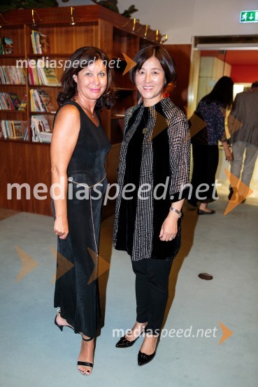  Vesna Arnšek;  ... Turandot, opera