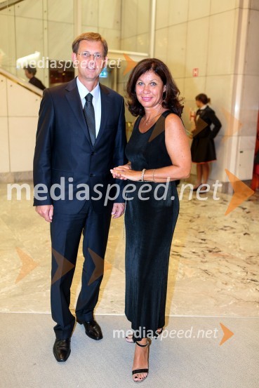 prof. dr. Miro Cerar, predsednik vlade Republike Slovenije;  Vesna ArnšekTurandot, opera