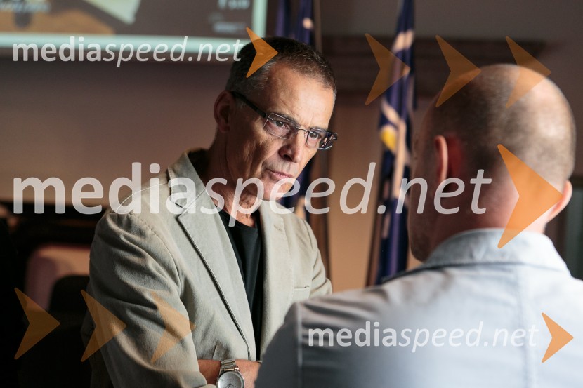   Igor  Samobor, igralec, ravnatelj SNG Drama LjubljanaPandrujev Faust in druge velike zgodbe do zaključka Festivala Ljubljana