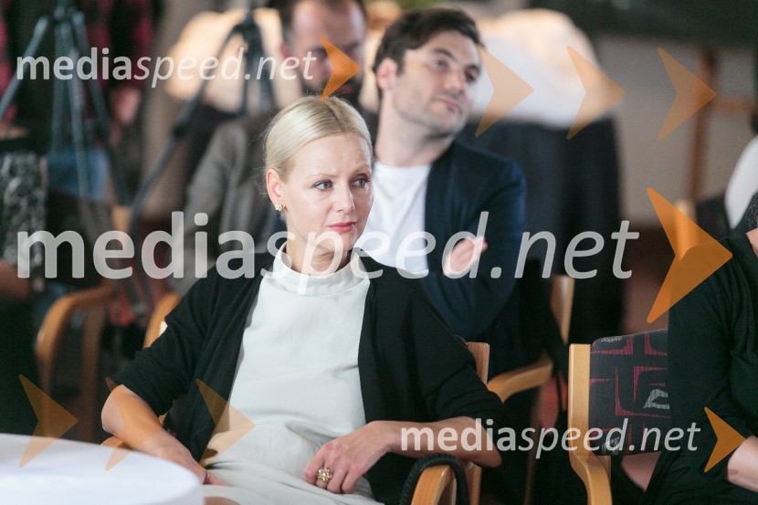  Polona  Juh, igralkaPandrujev Faust in druge velike zgodbe do zaključka Festivala Ljubljana