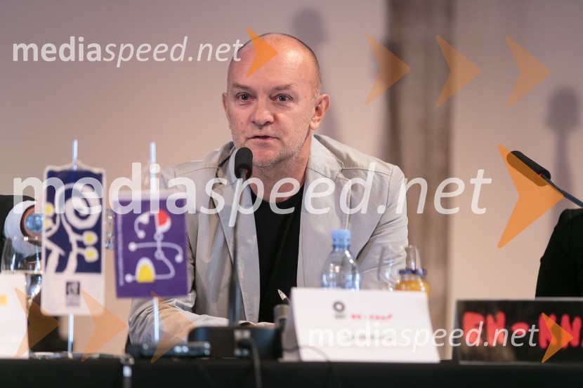  Iztok Kovač, direktor Zavoda EN-KNAP in umetniški vodja Centra kulture Španski borciPandrujev Faust in druge velike zgodbe do zaključka Festivala Ljubljana