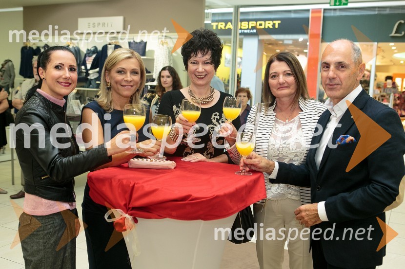  ... ;  Mojca Briščik, pomočnica izvršne direktorice, Modiana;  Mirjana Čavničar, direktorica podpornih funkcij, Modiana;  ... ;  Jože Ban, direktor maloprodaje, Modiana20. obletnica trgovine Modiana