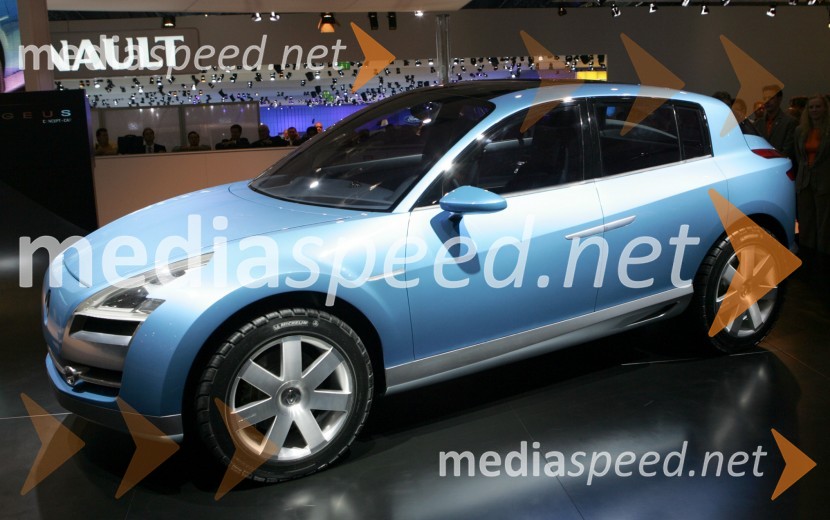 Odkrivanje novega konceptnega avtomobila Renault EgeusMednarodni avtomobilski salon Frankfurt 2005