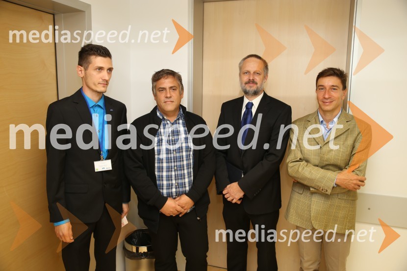  Gregor Nikolić, FERI; dr. Iztok Kramberger, Fakulteta za elektrotehniko, računalništvo in informatiko; prof. dr. Borut  Žalik, dekan, Fakulteta za elektrotehniko, računalništvo in informatiko, Univerza v Mariboru;  Francesco Sarti, Evropska vesoljska agencijaObisk evropske vesoljske agencije na Univerzi Maribor