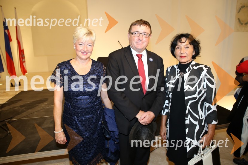 dr. Andrej Fištravec, župan, Mestna občina Maribor;  Irena Polak Fištravec;  Jelka Černivec, podžupanja Mestne občine MariborOtvoritev prenovljene Minoritske cerkve