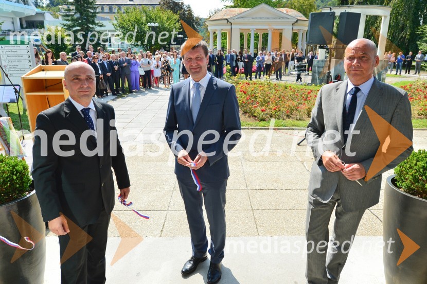  Boris Biček, večinski lastnik, Medical center Rogaška; mag. Branko Kidrič, župan, Občina Rogaška Slatina;  Marko  Lenček, direktor, Medical center RogaškaMedical center Rogaška z obnovo zgradbe Terapija in inovativnimi zdravstvenimi programi