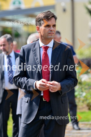 prof. dr. Igor But, dr. med., spec. ginekologije in porodništvaMedical center Rogaška z obnovo zgradbe Terapija in inovativnimi zdravstvenimi programi