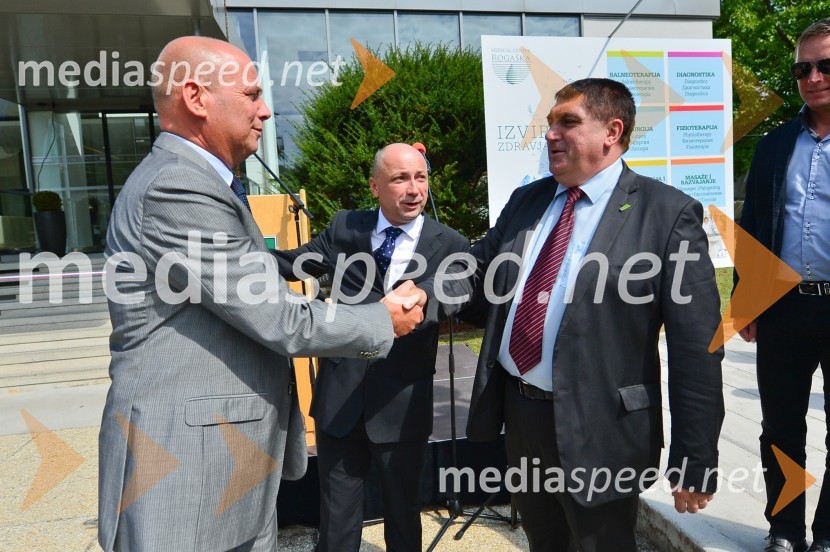  Marko  Lenček, direktor, Medical center Rogaška;  Boris Biček, večinski lastnik, Medical center Rogaška;  Peter Misja, župan, Občina PodčetrtekMedical center Rogaška z obnovo zgradbe Terapija in inovativnimi zdravstvenimi programi