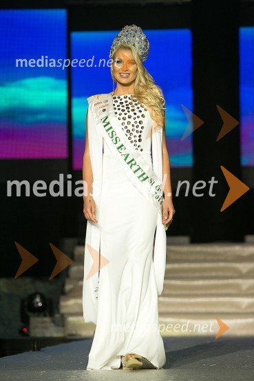  Patricia  Peklar, Miss Earth 2014Miss Slovenije 2015 je Mateja Kociper