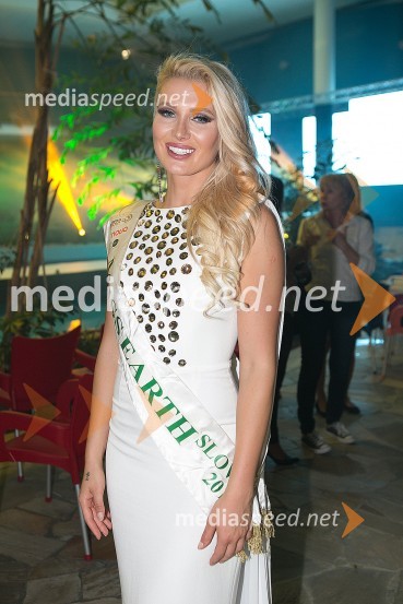  Patricia  Peklar, Miss Earth 2014Miss Slovenije 2015 je Mateja Kociper