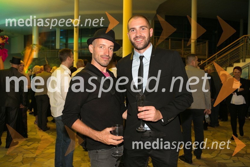  Srečko Blas - Daphne;  ... Miss Slovenije 2015 je Mateja Kociper