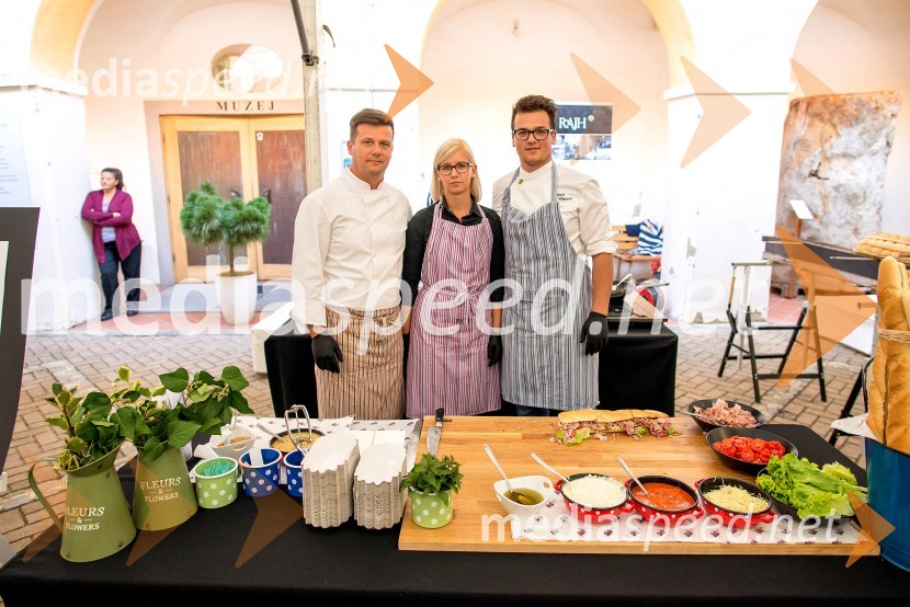  Damir Pintarič, Gostilna Rajh;  Valentina Pintarič, Gostilna Rajh;  Leon Pintarič, Gostilna RajhFestival prekmurske šunke in gibanice 2015