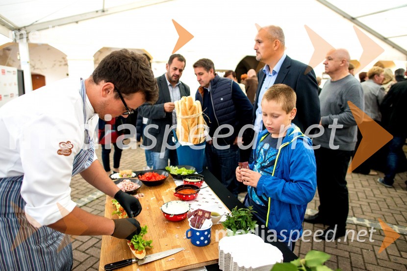  Leon Pintarič, Gostilna RajhFestival prekmurske šunke in gibanice 2015