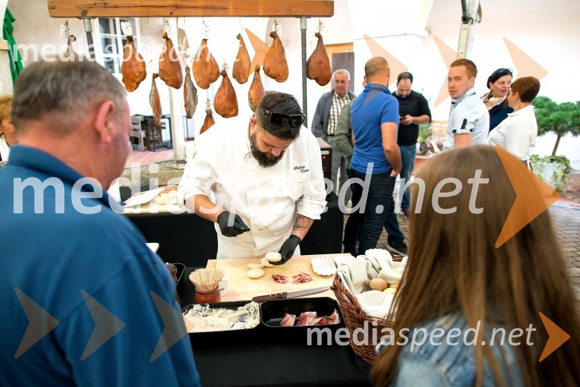  Boštjan Lačen, kuharski mojsterFestival prekmurske šunke in gibanice 2015