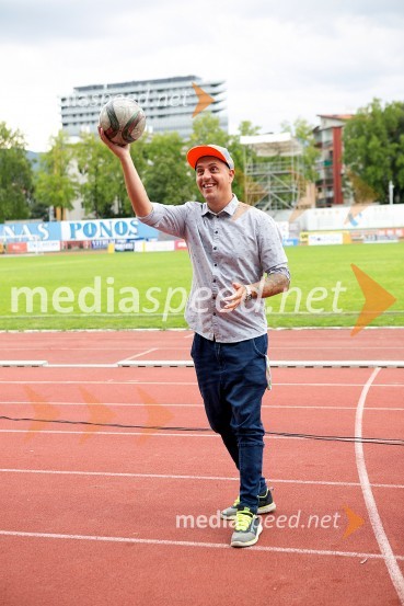  Boštjan Čukur, raper, 6 Pack ČukurLegende za Mišo, dobrodelna nogometna tekma