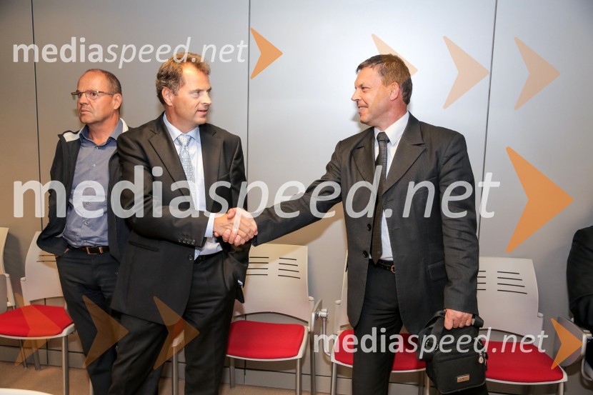 Formule uspeha in vizija v gradbeništvu, okrogla miza