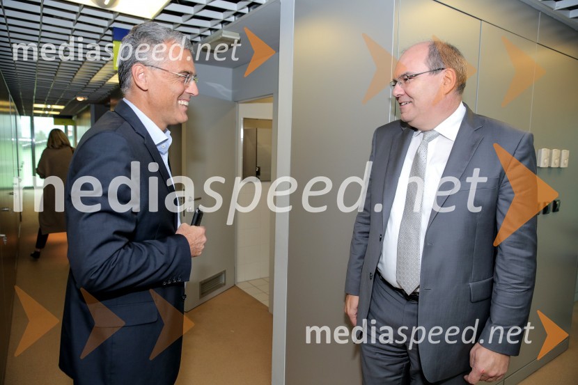 mag. Črtomir Remec, predsednik Inženirske zbornice Slovenije;  ... Formule uspeha in vizija v gradbeništvu, okrogla miza