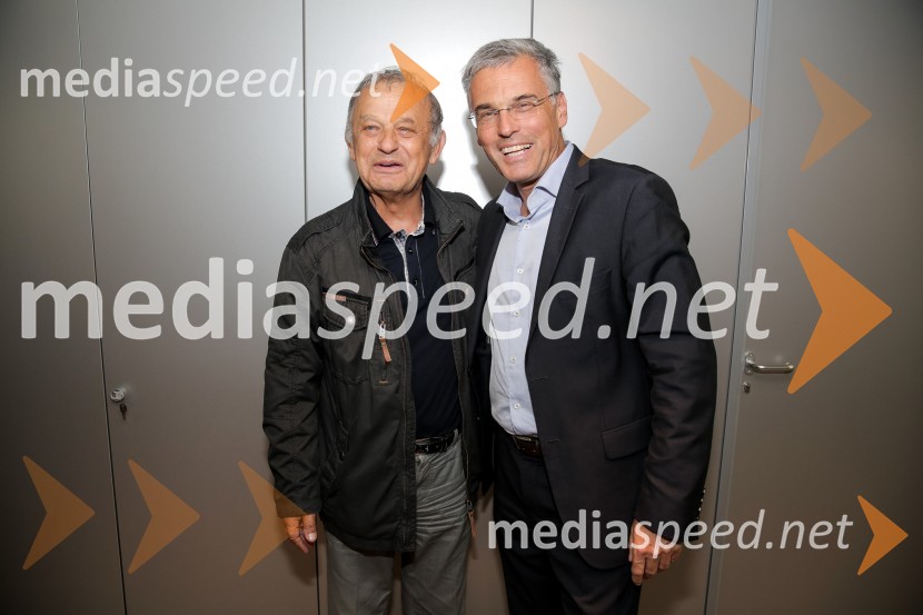  ... ; mag. Črtomir Remec, predsednik Inženirske zbornice SlovenijeFormule uspeha in vizija v gradbeništvu, okrogla miza