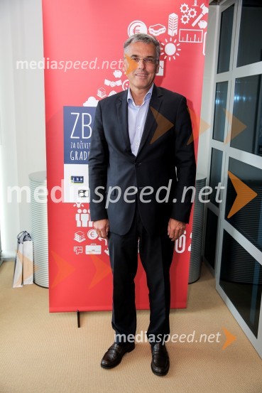 mag. Črtomir Remec, predsednik Inženirske zbornice SlovenijeFormule uspeha in vizija v gradbeništvu, okrogla miza