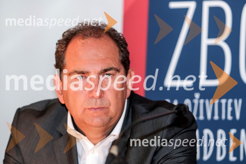  Igor Banič, predsednik uprave SGP PomgradFormule uspeha in vizija v gradbeništvu, okrogla miza