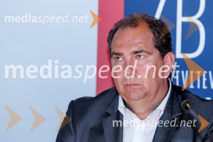  Igor Banič, predsednik uprave SGP PomgradFormule uspeha in vizija v gradbeništvu, okrogla miza