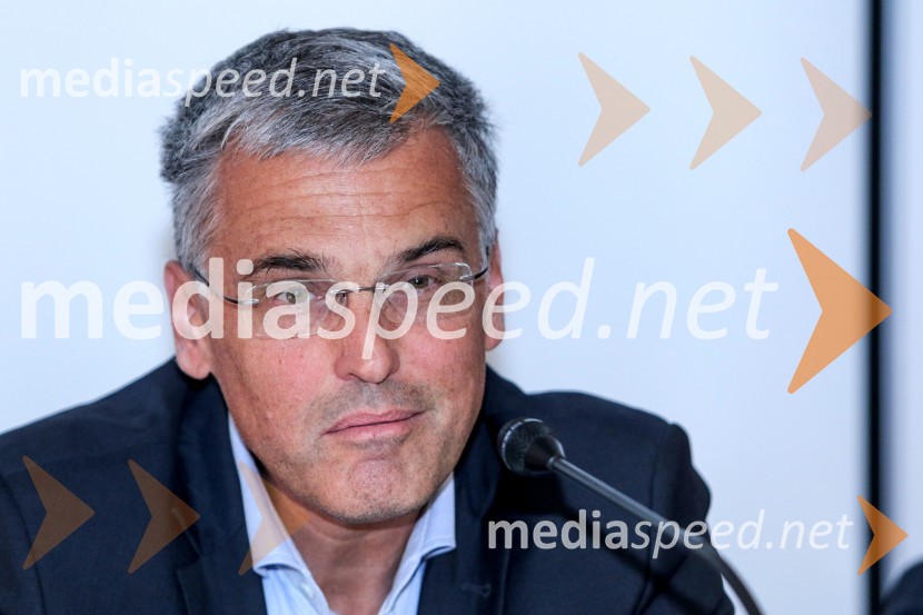 mag. Črtomir Remec, predsednik Inženirske zbornice SlovenijeFormule uspeha in vizija v gradbeništvu, okrogla miza