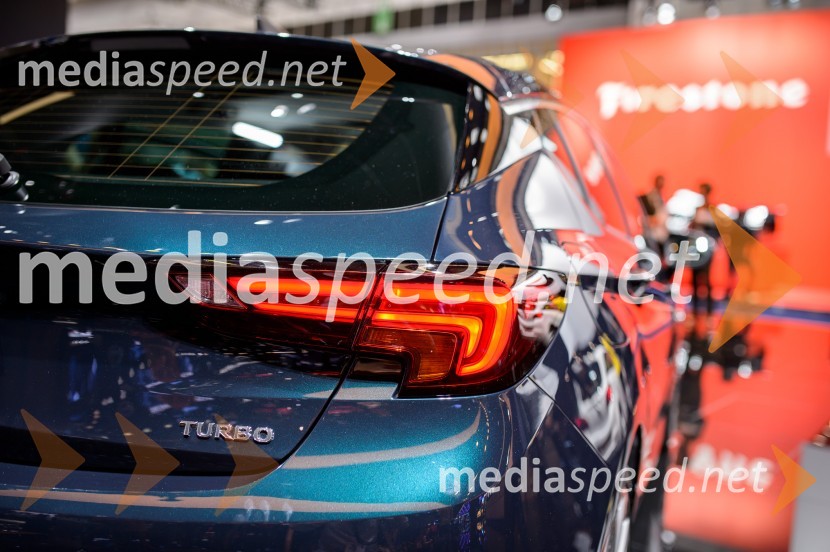 Nova Opel AstraMednarodni avtomobilski salon v Frankfurtu 2015