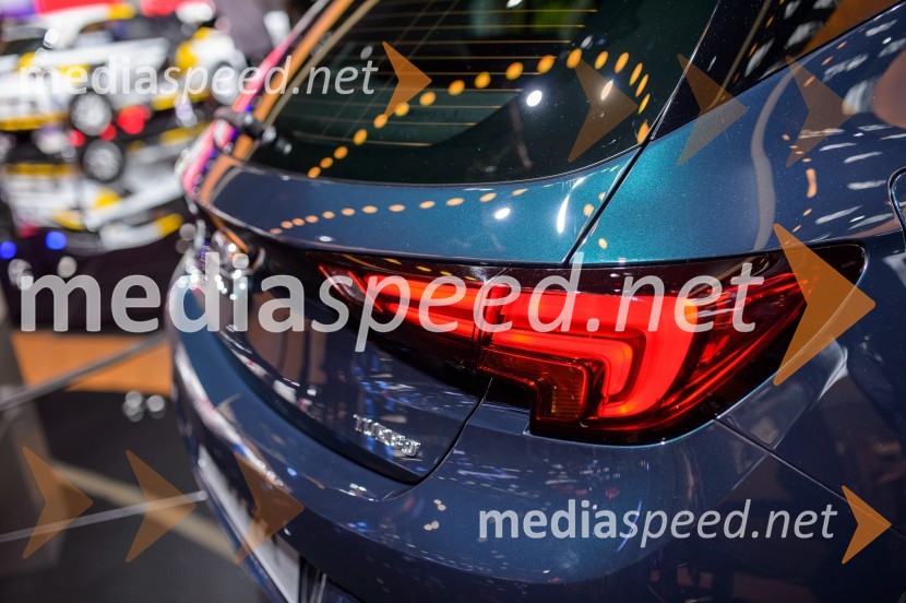 Nova Opel AstraMednarodni avtomobilski salon v Frankfurtu 2015