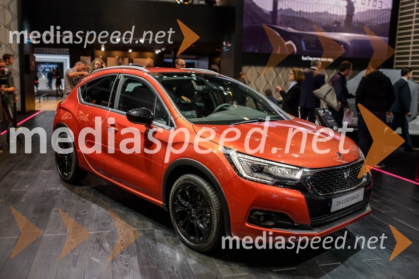 DS 4 CrossbackMednarodni avtomobilski salon v Frankfurtu 2015