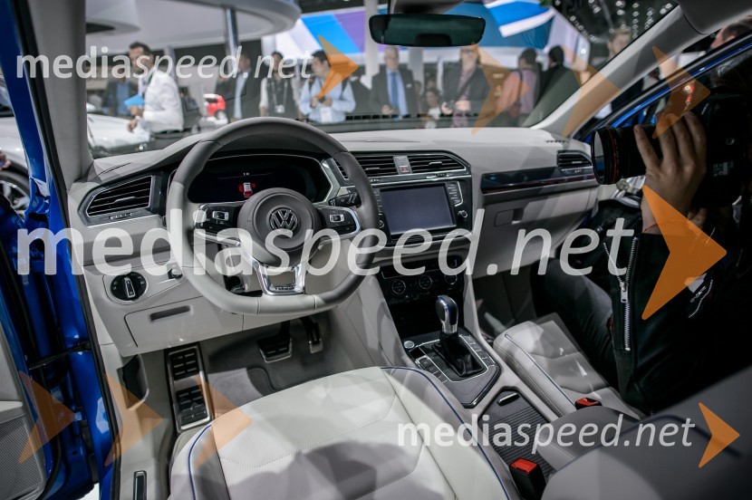 Novi Volkswagen Tiguan, notranjostMednarodni avtomobilski salon v Frankfurtu 2015